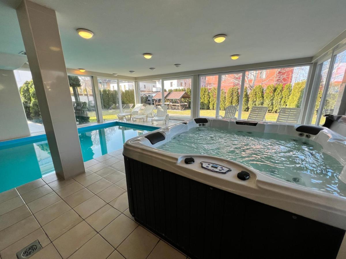 Wellness Apartman Siófok Esterno foto
